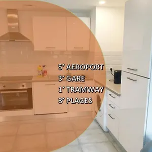 Apartamento Renove 2023 Proche Aeroport 5min, Gare Sncf 2 Min, Tramway Au Pied De L'immeuble , Parking Possible, Renovated 2023 Near The Airport 5 Min, Train Station 2 Min, Tram Next To The Building 1 Min, Parking Possible, Niza